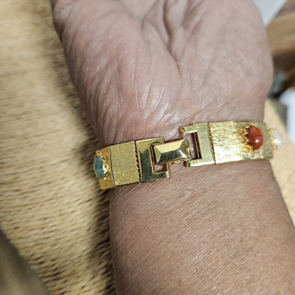 Vintage Gold-tone Semi-precious Gems Bracelet - Picture 3 of 7